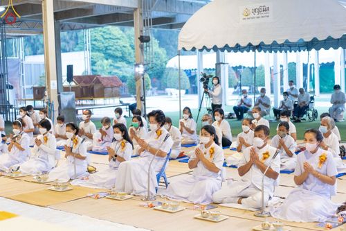 ภาพ No.71757:พิธีถวายภัตตาหารเป็นสังฆทาน แด่คณะพระธรรมยาตราฯ ในโครงการธรรมยาตรากตัญญูบูชา มหาปูชนียาจารย์ พระมงคลเทพมุนี(สด จนฺทสโร) พระผู้ปราบมาร อนุสรณ์สถาน 7 แห่ง ปีที่ 11 วันที่ 17 มกราคม พ.ศ. 2566