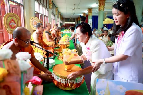 ภาพ No.265326:วันที่ 25 ตุลาคม พ.ศ. 2568 พิธีทอดกฐินสามัคคีทั่วไทย ณ วัดอมฤต ต.บางไผ่ อ.เมือง จ.นนทบุรี โดยคณะศิษยานุศิษย์ บูชาธรรม 81 ปี หลวงพ่อธัมมชโย