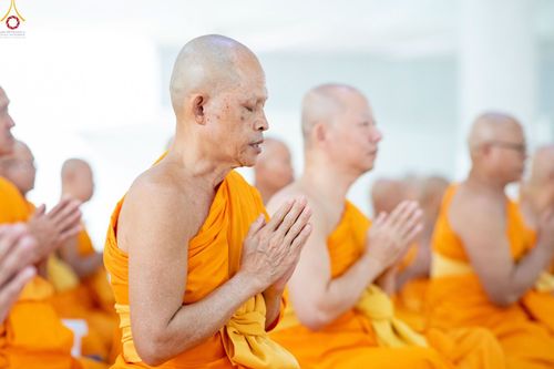 ภาพ No.348181:วันที่ 10 กันยายน พ.ศ.2569 พิธีสวดพระพุทธมนต์ และถวายภัตตาหารเป็นสังฆทาน เนื่องในวันครบ 26 ปี วันคล้ายละสังขาร คุณยายอาจารย์มหารัตนอุบาสิกาจันทร์ ขนนกยูง ณ หอฉันคุณยายอาจารย์ฯ วัดพระธรรมกาย