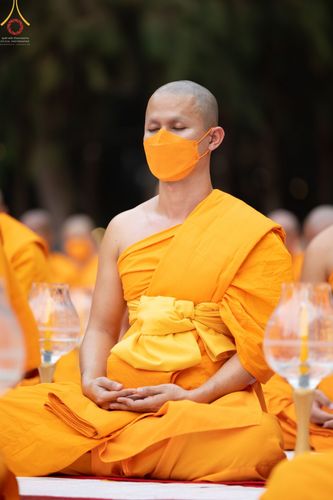 ภาพ No.69312:พิธีจุดประทีปถวายเป็นพุทธบูชา และบูชาธรรมมหาปูชนียาจารย์ ในโครงการธรรมยาตรากตัญญูบูชา มหาปูชนียาจารย์ พระมงคลเทพมุนี(สด จนฺทสโร) พระผู้ปราบมาร ปีที่ 11 ณ อนุสรณ์สถานมหาวิหารพระมงคลเทพมุนี อ.สองพี่น้อง จ.สุพรรณบุรี