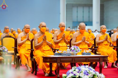 ภาพ No.90834:พิธีบำเพ็ญกุศลสวดพระอภิธรรม  อุบาสกถาวร พรหมถาวร (อุบาสกผู้ปั้นพระ) คืนที่ 4 วันอังคารที่ 17 ตุลาคม พ.ศ. 2566 ณ ห้องแก้วสารพัดนึก 1 สภาธรรมกายสากล วัดพระธรรมกาย จ.ปทุมธานี