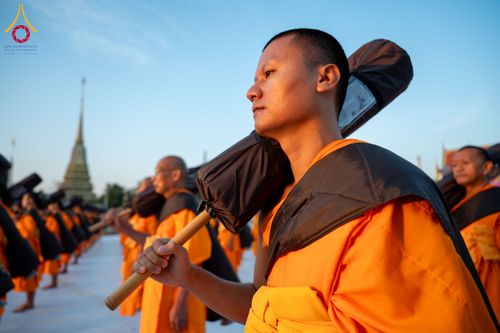 ภาพ No.294679:วันอาทิตย์ที่ 14 ธันวาคม พ.ศ.2568 พระธรรมยาตราปฏิบัติธรรมและถ่ายภาพหมู่ประวัติศาสตร์ ณ วัดสองพี่น้อง ต.ต้นตาล อ.สองพี่น้อง จ.สุพรรณบุรี ในโครงการธรรมยาตรา กตัญญูบูชา มหาปูชนียาจารย์ พระมงคลเทพมุนี(สด จนฺทสโร) พระผู้ปราบมาร อนุสรณ์สถาน 7 แห่ง ปีที่ 14