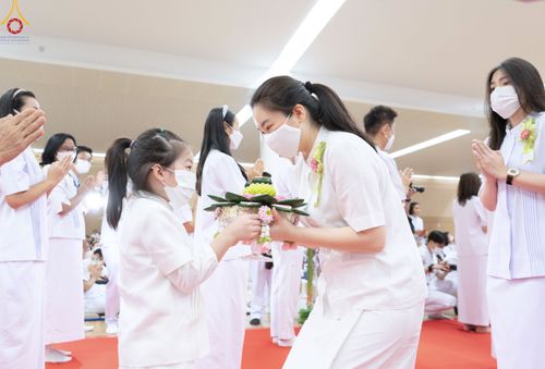 ภาพ No.84717:พิธีบรรจุพระบรมสารีริกธาตุภายในเกตุดอกบัวตูม องค์พระประธาน ณ ห้องแก้วสารพัดนึก 2 วัดพระธรรมกาย ในวันอาสาฬหบูชา อังคารที่ 1 สิงหาคม พ.ศ.2566