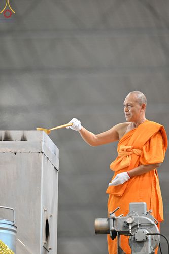 ภาพ No.77508:พิธีหล่อพระบรมพุทธเจ้า วัน อาทิตย์ที่ 12 มีนาคม พ.ศ. 2566 ณ วัดพระธรรมกาย จ.ปทุมธานี