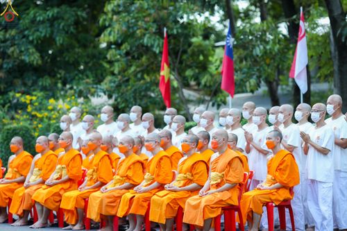 ภาพ No.83261:พิธีตัดปอยผมและปลงผม ในโครงการบรรพชาอุปสมบทหมู่ ธรรมทายาทนานาชาติ (ภาคภาษาจีน) รุ่นที่ 18 ณ วัดพระธรรมกาย วันเสาร์ที่ 8 กรกฎาคม พ.ศ.2566