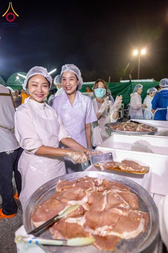 ภาพ No.301686:วันที่ 24 มกราคม พ.ศ. 2569 พิธีถวายภัตตาหารเป็นสังฆทาน แด่พระธรรมยาตรา ณ อนุสรณ์สถานบางปลา วัดบางปลา อำเภอบางเลน จังหวัดนครปฐม ในโครงการธรรมยาตรา กตัญญูบูชา มหาปูชนียาจารย์ พระมงคลเทพมุนี(สด จนฺทสโร) พระผู้ปราบมาร อนุสรณ์สถาน 7 แห่ง ปีที่ 14