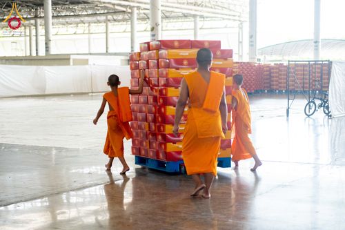 ภาพ No.316016:วันที่ 24 - 27 มีนาคม พ.ศ.2569 การเตรียมงานมหาสังฆทาน 40,000 กว่าวัดทั่วไทย วันคุ้มครองโลก 22 เมษายน พ.ศ.2569