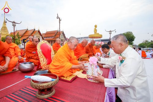 ภาพ No.310858:วันอาทิตย์ที่ 22 กุมภาพันธ์ พ.ศ. 2569 พิธีตักบาตรเเด่คณะพระภิกษุสงฆ์ 1,111 รูป จังหวัดน่าน หนึ่งในโครงการตักบาตรพระ 2,000,000 รูป 77 จังหวัดทั่วไทย ในวาระอันเป็นมงคลยิ่ง ครบรอบ 744 ปี นครน่าน สืบสานศรัทธา ทำบุญใหญ่ของเมืองน่าน ณ ข่วงเมือง วัดภูมินทร์ อำเ