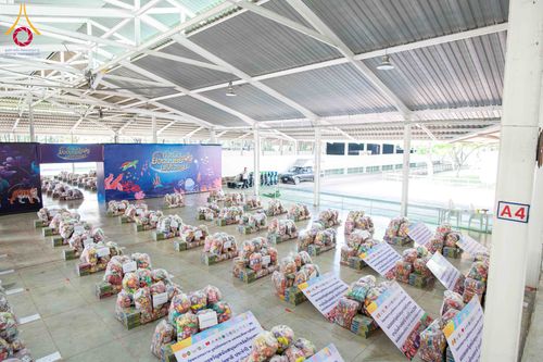 ภาพ No.291014:วันจันทร์ที่ 5 มกราคม พ.ศ. 2569  วัดพระธรรมกาย มูลนิธิธรรมกาย  จัดพิธีมอบของขวัญสนับสนุนการจัดกิจกรรมงานวันเด็กแห่งชาติ ประจำปี พ.ศ. 2569 ให้แก่องค์กรภาคีเครือข่ายกว่า 200 องค์กร ณ วัดพระธรรมกาย อ.คลองหลวง จ.ปทุมธานี