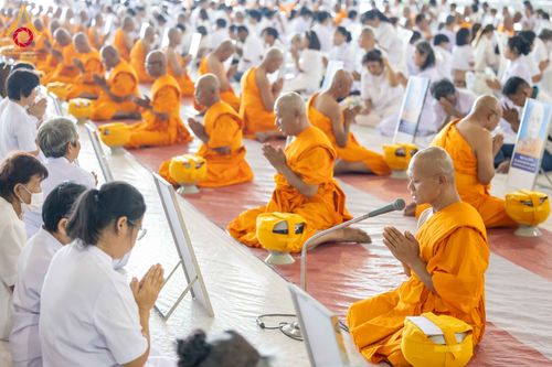 ภาพ No.321502:วันเสาร์ที่ 11 เมษายน พ.ศ.2569 พิธีขอบรรพชา พิธีขอสรณคมณ์และศีล, พิธีถวายบาตร พิธีอุปสมบท โครงการอุปสมบทหมู่ บูชาธรรมหลวงพ่อธัมมชโย พ.ศ.2569 โครงการอุปสมบทหมู่ธรรมทายาท ระดับอุดมศึกษา รุ่น 53 (ภาคฤดูร้อน) ณ วัดพระธรรมกาย ปทุมธานี