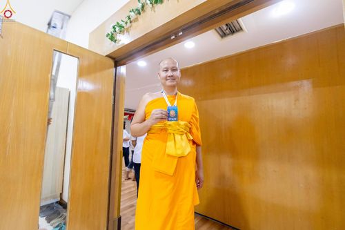 ภาพ No.319977:วันที่ 6 เมษายน พ.ศ.2569 ทีมจัดภัตตาหารประชุมเตรียมงานถวายมหาสังฆทาน 40,000 กว่าวัดทั่วประเทศ บูชาธรรม 82 ปี หลวงพ่อธัมมชโย