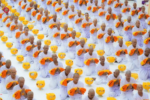 ภาพ No.281216:วันที่ 4 ธันวาคม พ.ศ. 2568 พิธีบรรพชาสามเณร ในโครงการบวชบูชาธรรมมหาปูชนียาจารย์  ณ วัดกลางพระอารามหลวง จังหวัดบุรีรัมย์