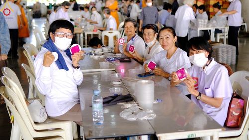 ภาพ No.208185:V.55 สารพัดV สารพัดดี ที่วัดพระธรรมกาย ในโครงการธรรมยาตรา กตัญญูบูชา มหาปูชนียาจารย์ พระมงคลเทพมุนี (สด จนฺทสโร) พระผู้ปราบมาร อนุสรณ์สถาน 7 แห่ง ปีที่ 13 ระหว่างวันที่ 2-31 มกราคม พ.ศ. 2568