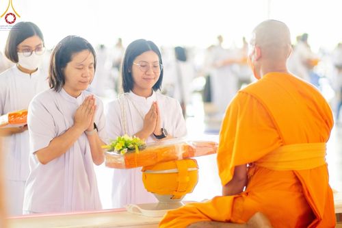 ภาพ No.131693:พิธีร่วมบุญบรรพชาสามเณร 5,000 รูป ณ บ้านแก้วเรือนทองคุณยาย สภาธรรมกายสากล วัดพระธรรมกาย วันเสาร์ที่ 23 มีนาคม พ.ศ. 2567