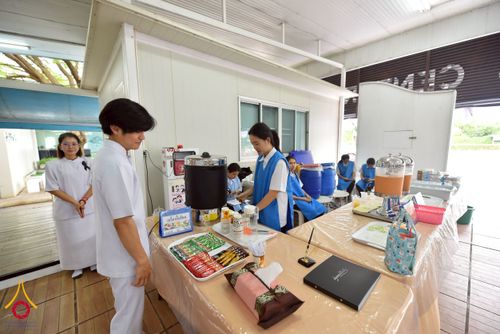 ภาพ No.267663:วันที่ 7 พฤศจิกายน พ.ศ. 2568 พสกนิกรอำเภอคลองหลวง รวมใจบำเพ็ญกุศลปัณรสมวาร (15 วัน) อุทิศถวายเป็นพระราชกุศลแด่ “สมเด็จพระพันปีหลวง” ณ วัดพระธรรมกาย