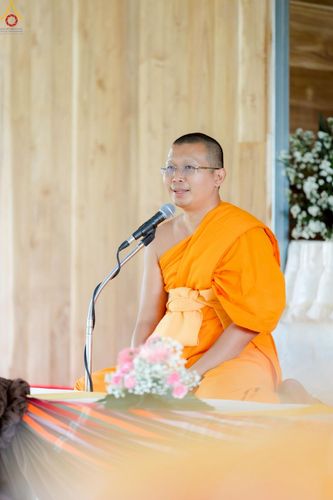 ภาพ No.234316:พิธีมุทิตาสักการะ "พระสิริรัตนเมธี" เจ้าคณะจังหวัดเลย ,พิธีถวายไทยธรรม ๙ วัด และพิธีทอดผ้าป่าเพื่อสร้างทุกสิ่ง  ในวาระทำบุญครบรอบ ๑๐ ปี ณ ศูนย์ปฏิบัติธรรมแก้วภูเรือ อ.ภูเรือ จ.เลย