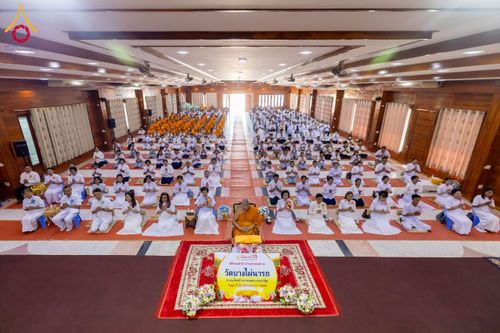 ภาพ No.200127:พิธีทอดผ้าป่าทำนุบำรุงศาสนสถาน ณ วัดบางไผ่นารถ ตำบลบางไทรป่า อำเภอบางเลน จังหวัดนครปฐม ในโครงการธรรมยาตรา กตัญญูบูชา มหาปูชนียาจารย์ พระมงคลเทพมุนี(สด จนฺทสโร) พระผู้ปราบมาร อนุสรณ์สถาน 7 แห่ง ปีที่ 13 วันที่ 22 มกราคม พ.ศ. 2568