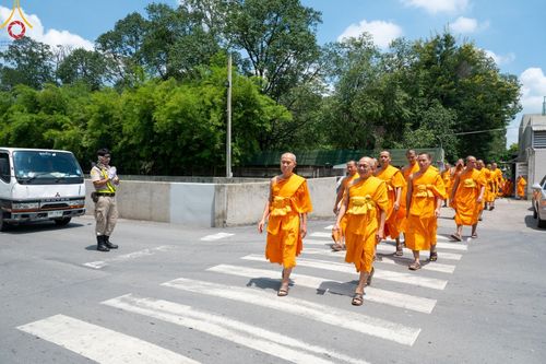 ภาพ No.157771:พิธีถวายภัตตาหารเมนูสวรรค์ ในพรรษาแห่งการเข้าถึงธรรม วันเสาร์ที่ 28 กันยายน พ.ศ. 2567 ณ หอฉันคุณยายอาจารย์ฯ วัดพระธรรมกาย