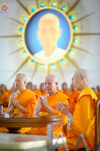 ภาพ No.143285:พิธีถวายภัตตาหารเพื่อเป็นกำลังแห่งการเข้าถึงธรรม ของพระภิกษุสามเณร วัดพระธรรมกาย วันเสาร์ที่ 6 กรกฏาคม พ.ศ. 2567 ณ หอฉันคุณยายอาจารย์ วัดพระธรรมกาย จ.ปทุมธานี