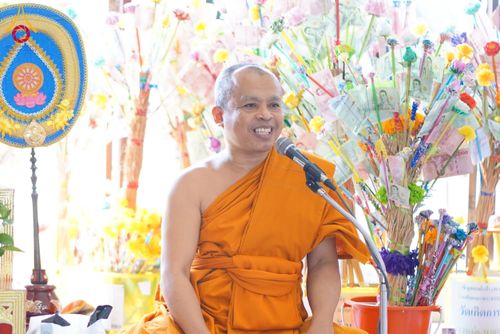 ภาพ No.204737:พิธีทอดผ้าป่าทำนุบำรุงศาสนสถาน ณ วัดเกิดการอุดม ตำบลคลองสาม อำเภอคลองหลวง จังหวัดปทุมธานี ในโครงการธรรมยาตรา กตัญญูบูชา มหาปูชนียาจารย์ พระมงคลเทพมุนี(สด จนฺทสโร) พระผู้ปราบมาร อนุสรณ์สถาน 7 แห่ง ปีที่ 13 วันที่ 30 มกราคม พ.ศ. 2568