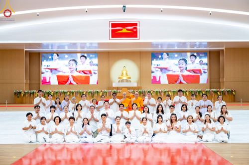 ภาพ No.217295:วันเสาร์ที่ 12 เมษายน พ.ศ. 2568 พิธีบรรพชา พิธีขอศีลและขอนิสสัย พิธีมอบบาตร ในโครงการอุปสมบทหมู่ บูชาธรรมหลวงพ่อธัมมชโย, โครงการธรรมทายาท ระดับอุดมศึกษา รุ่นที่ 52 ,  โครงการบวชพระนานาชาติ AEC & WAB CEO รุ่นที่ 4 ณ วัดพระธรรมกาย