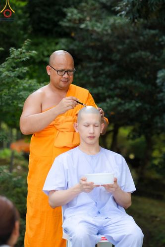 ภาพ No.147530:พิธีตัดปอยผม ขอขมา มอบบาตร ผ้าไตร โครงการปฐมอุปสมบท สมโภชอุโบสถ บูชาธรรม 80 ปี หลวงพ่อธัมมชโย ณ วัดพระธรรมกายโทชิหงิ ประเทศญี่ปุ่น วันพฤหัสบดีที่ 8 สิงหาคม พ.ศ. 2567