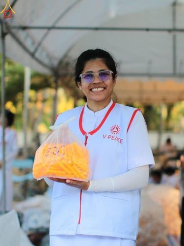 ภาพ No.203071:V.51 สารพัดV สารพัดดี ที่คลองบางนางแท่น ในโครงการธรรมยาตรา กตัญญูบูชา มหาปูชนียาจารย์ พระมงคลเทพมุนี(สด จนฺทสโร) พระผู้ปราบมาร อนุสรณ์สถาน 7 แห่ง ปีที่ 13 ระหว่างวันที่ 2-31 มกราคม พ.ศ. 2568