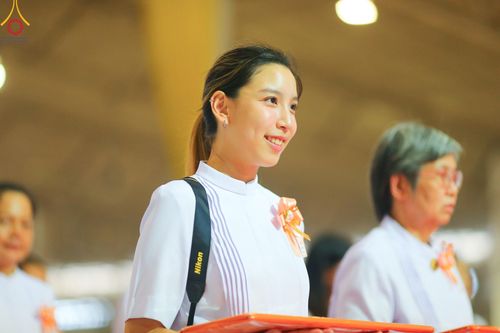 ภาพ No.160226:พิธีทอดผ้าป่าสมทบกฐินวัดพระธรรมกาย และสมทบกฐิน 30,000 วัดทั่วไทย ครั้งที่ 3 ณ สภาธรรมกายสากล วัดพระธรรมกาย วันพฤหัสบดีที่ 10 ตุลาคม พ.ศ. 2567