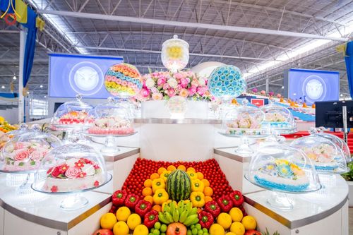 ภาพ No.159262:พิธีบูชาข้าวพระ ในวันอาทิตย์ต้นเดือน วันที่ 6 ตุลาคม พ.ศ. 2567 ณ สภาธรรมกายสากล วัดพระธรรมกาย