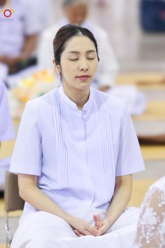 ภาพ No.177679:พิธีตักบาตรและพิธีบูชาข้าวพระ ในวันอาทิตย์ต้นเดือนที่ 1 ธันวาคม พ.ศ. 2567 ณ สภาธรรมกายสากล วัดพระธรรมกาย