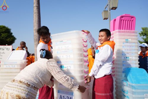 ภาพ No.185677:V.47 เบื้องหลังของเบื้องหน้า งานตักบาตรพระ 10,000 รูป ณ จ.กาญจนบุรี วันที่ 20-21 ธันวาคม พ.ศ. 2567