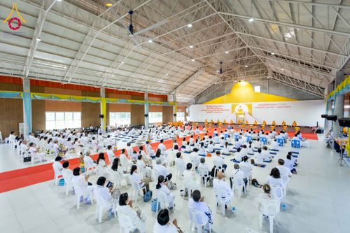 ภาพ No.315628:วันอาทิตย์ ที่ 22 มีนาคม พ.ศ. 2569 พิธีทอดผ้าป่าฉลองพระประธาน พิธีประดิษฐานพระบรมสารีริกธาตุในองค์พระประธาน พิธีจารึกชื่อบรรจุในแผ่นฌาน ณ ศูนย์ปฏิบัติธรรมสมุทรปราการ (บางบ่อ)