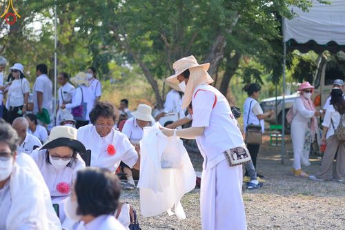 ภาพ No.112611:V.11 สามารถ การเตรียมงาน เก็บงาน การรับบุญของเจ้าหน้าที่หน่วยงานต่างๆ เพื่อโครงการธรรมยาตรา กตัญญูบูชา มหาปูชนียาจารย์ พระมงคลเทพมุนี (สด จนฺทสโร) พระผู้ปราบมาร อนุสรณ์สถาน 7 แห่ง ปีที่ 12 ระหว่างวันที่ 2 - 31 มกราคม พ.ศ.2567