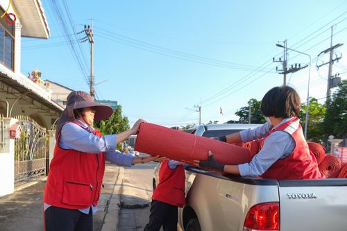 ภาพ No.191562:V.49 สารพัดV สารพัดดี ที่ธรรมยาตรา ในโครงการธรรมยาตรา กตัญญูบูชา มหาปูชนียาจารย์ พระมงคลเทพมุนี(สด จนฺทสโร) พระผู้ปราบมาร อนุสรณ์สถาน 7 แห่ง ปีที่ 13 ระหว่างวันที่ 2-31 มกราคม พ.ศ. 2568