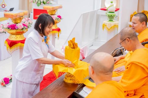 ภาพ No.234759:วันอาทิตย์ที่ 20 กรกฎาคม  พ.ศ.2568 พิธีทอดผ้าป่าภาคพื้นอเมริกา พิธีเจริญพระพุทธมนต์ ฉลองอาคารแก้วธรรมชัยรัตนอนันต์ วัดพระธรรมกายเทนเนสซี ประเทศสหรัฐอเมริกา