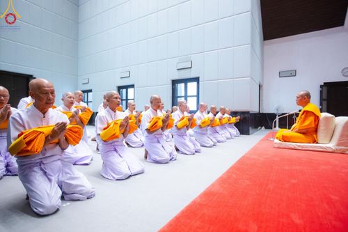 ภาพ No.156823:พิธีบรรพชาอุปสมบท ธรรมทายาท โครงการอุปสมบทหมู่บูชาธรรมครบรอบ 107 ปี วันครูผู้ค้นพบวิชชาธรรมกาย ณ โบสถ์พระไตรปิฏก วัดพระธรรมกาย วันเสาร์ที่ 14 กันยายน พ.ศ. 2567