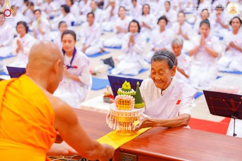ภาพ No.152237:โครงการอบรมอุบาสก อุบาสิกาแก้ว ตัวแทนทอดกฐิน 30,000 วัด ทั่วไทย ระหว่างวันที่ 6-8 กันยายน พ.ศ. 2567 ณ ศูนย์อบรมเยาวชนกาญจนบุรี