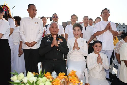 ภาพ No.312864:วันอาทิตย์ที่ 8 มีนาคม พ.ศ.2569 ทำบุญเมืองนครราชสีมา 558 ปี ตักบาตรพระ 10,000 รูป (ภาพชุดที่ 2)