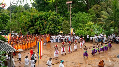 ภาพ No.140018:PhotoStory มหาศรัทธา ธรรมยาตราศรีลังกา EP.2 พิธีเปิดโครงการสยาม-ลังกา ธรรมยาตรา ฉลองเทศกาลวิสาขบูชาแห่งชาติ ศรีลังกา บูชาธรรม 80 ปีหลวงพ่อธัมมชโย เมื่อวันที่ 17 พฤษภาคม พ.ศ. 2567