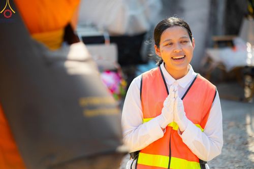 ภาพ No.198881:V.50 สารพัดV สารพัดดี ที่ธรรมยาตรา ในโครงการธรรมยาตรา กตัญญูบูชา มหาปูชนียาจารย์ พระมงคลเทพมุนี(สด จนฺทสโร) พระผู้ปราบมาร อนุสรณ์สถาน 7 แห่ง ปีที่ 13 ระหว่างวันที่ 2-31 มกราคม พ.ศ. 2568