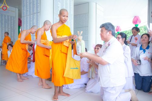 ภาพ No.136434:พิธีอุปสมบทสามเณรเตรียมสถาบันธรรมชัย รุ่นที่ 21 ณ โบสถ์พระไตรปิฏก วัดพระธรรมกาย วันเสาร์ที่ 4 พฤษภาคม พ.ศ.2567