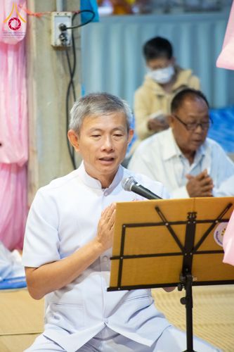 ภาพ No.293479:วันที่ 13 มกราคม พ.ศ. 2569 พิธีถวายภัตตาหารเป็นสังฆทาน แด่พระธรรมยาตรา ณ อนุสรณ์สถานมหาวิหารพระมงคลเทพมุนี (โลตัสแลนด์) อ.สองพี่น้อง จ.สุพรรณบุรี ในโครงการธรรมยาตรา กตัญญูบูชา มหาปูชนียาจารย์ พระมงคลเทพมุนี(สด จนฺทสโร) พระผู้ปราบมาร อนุสรณ์สถาน 7 แห่ง ปี