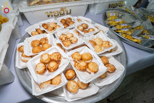 ภาพ No.296707:วันที่ 18 มกราคม พ.ศ. 2569 พิธีถวายภัตตาหารเป็นสังฆทาน แด่พระธรรมยาตรา ณ วัดโบสถ์บน ต.บางคูเวียง จ.นนทบุรี อนุสรณ์สถานลำดับที่ 4 สถานที่เกิดด้วยกายธรรม ในโครงการธรรมยาตรา กตัญญูบูชา มหาปูชนียาจารย์ พระมงคลเทพมุนี(สด จนฺทสโร) พระผู้ปราบมาร อนุสรณ์สถาน 7 แ