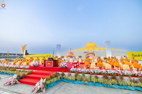 ภาพ No.307551:วันที่ 31 มกราคม พ.ศ. 2569 พิธีจุดประทีปธรรมถวายเป็นพุทธบูชา  และบูชาธรรมมหาปูชนียาจารย์ (ภาพชุดที่ 2) ณ วัดพระธรรมกาย ปทุมธานี ในโครงการธรรมยาตรา กตัญญูบูชา มหาปูชนียาจารย์ พระมงคลเทพมุนี(สด จนฺทสโร) พระผู้ปราบมาร อนุสรณ์สถาน 7 แห่ง ปีที่ 14