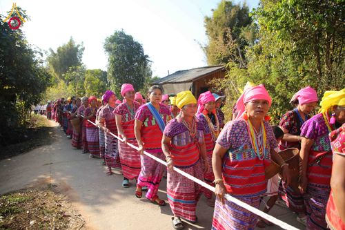 ภาพ No.308898:วันศุกร์ที่ 6 กุมภาพันธ์ พ.ศ.2569 พิธีอัญเชิญพระบรมสารีริกธาตุ เพื่อประดิษฐาน  ณ เจดีย์วัดทุ่งเจริญธรรม อ.อมก๋อย จ.เชียงใหม่
