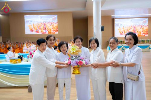 ภาพ No.310731:วันอาทิตย์ที่ 22 กุมภาพันธ์ พ.ศ. 2569 พิธีถวายโคมมาฆประทีป ณ ห้องแก้วสารพัดนึก 2 วัดพระธรรมกาย จ.ปทุมธานี