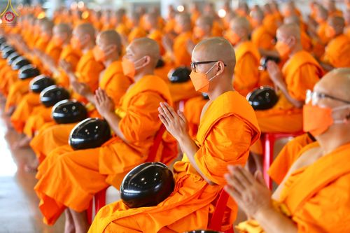 ภาพ No.81454:พิธีตักบาตร ข้าวสารอาหารแห้ง และพิธีบูชาข้าวพระ ณ สภาธรรมกายสากล วัดพระธรรมกาย วันเสาร์ที่ 3 มิถุนายน 2566