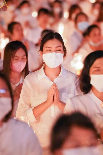 ภาพ No.75340:พิธีจุดประทีปถวายเป็นพุทธบูชา และบูชาธรรมมหาปูชนียาจารย์ ในโครงการธรรมยาตรากตัญญูบูชา มหาปูชนียาจารย์ พระมงคลเทพมุนี(สด จนฺทสโร) พระผู้ปราบมาร ปีที่ 11 ณ อนุสรณ์สถานลำดับที่ 7 สถานที่ขยายวิชชาธรรมกาย วัดพระธรรมกาย จ.ปทุมธานี วันที่ 31 มกราคม พ.ศ. 2566