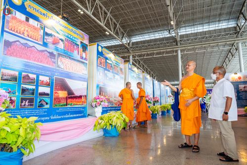 ภาพ No.85074:บรรยากาศการต้อนรับพระสังฆาธิการทั่วประเทศ และพิธีบูชาข้าวพระในวันสมาธิโลก วันอาทิตย์ต้นเดือนที่ 6 สิงหาคม พ.ศ. 2566 ณ สภาธรรมกายสากล วัดพระธรรมกาย