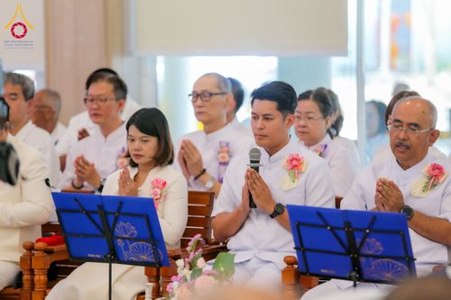 ภาพ No.313762:วันเสาร์ที่ 14 มีนาคม พ.ศ. 2569 พิธีตักบาตรแด่คณะสงฆ์ 323 วัด 4 จังหวัดชายแดนภาคใต้ พิธีถวายสังฆทานแด่คณะสงฆ์ 323 วัด ปีที่ 22 ครั้งที่ 183 พิธีมอบกองทุนหนุนแรงใจช่วยครูใต้ ปีที่ 19 ครั้งที่ 146 และพิธีทำบุญอุทิศส่วนกุศลให้ผู้วายชนม์ ณ ศูนย์ปฏิบัติธรรมภา